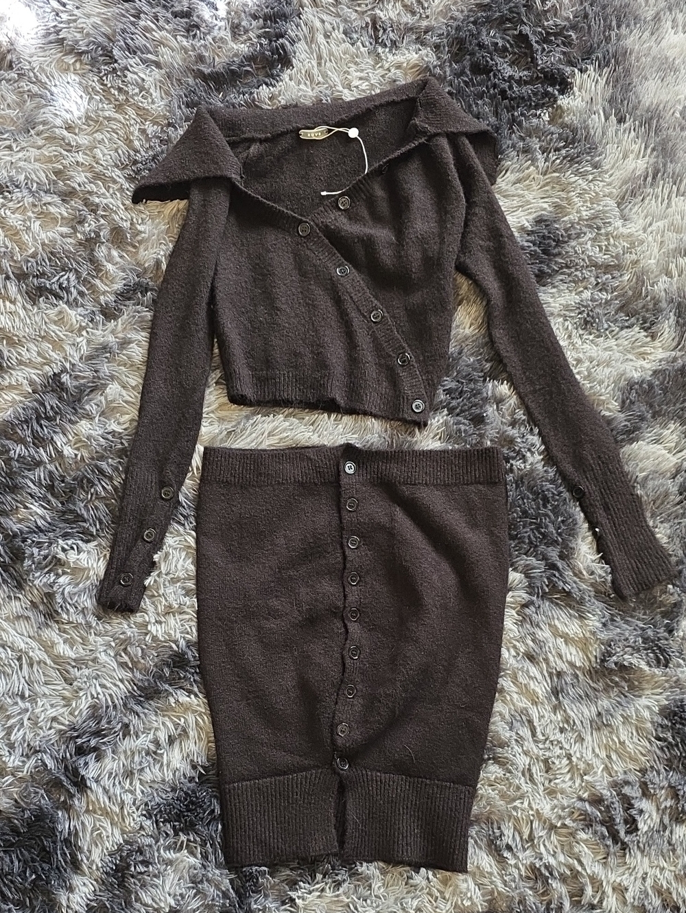 Black Two-Piece Knit Skirt Set